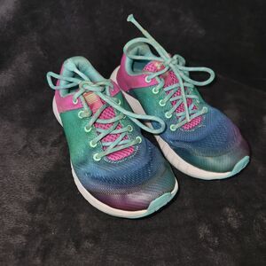 Under Armour Pursuit Sneakers Girls 13K Pink Green Athletic Lightweight Comfort